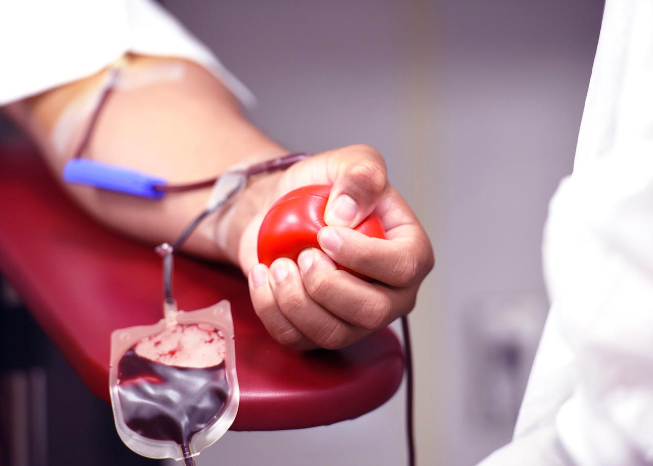 Донорство крови. Польза принимающей стороны и для донора
