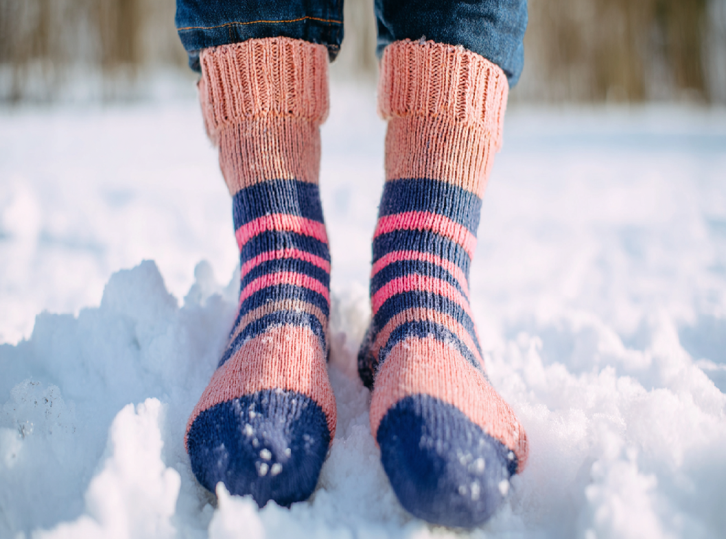 Что делать, если при высокой температуре холодные ноги?