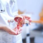 Что делать при кровянистых выделениях после осмотра гинеколога: нормы и палотогии Arimed